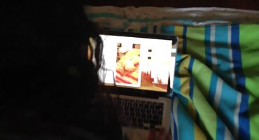 sex chitose yura Anh chàng quản lý để cưỡi clip xex gà của một cô gái.